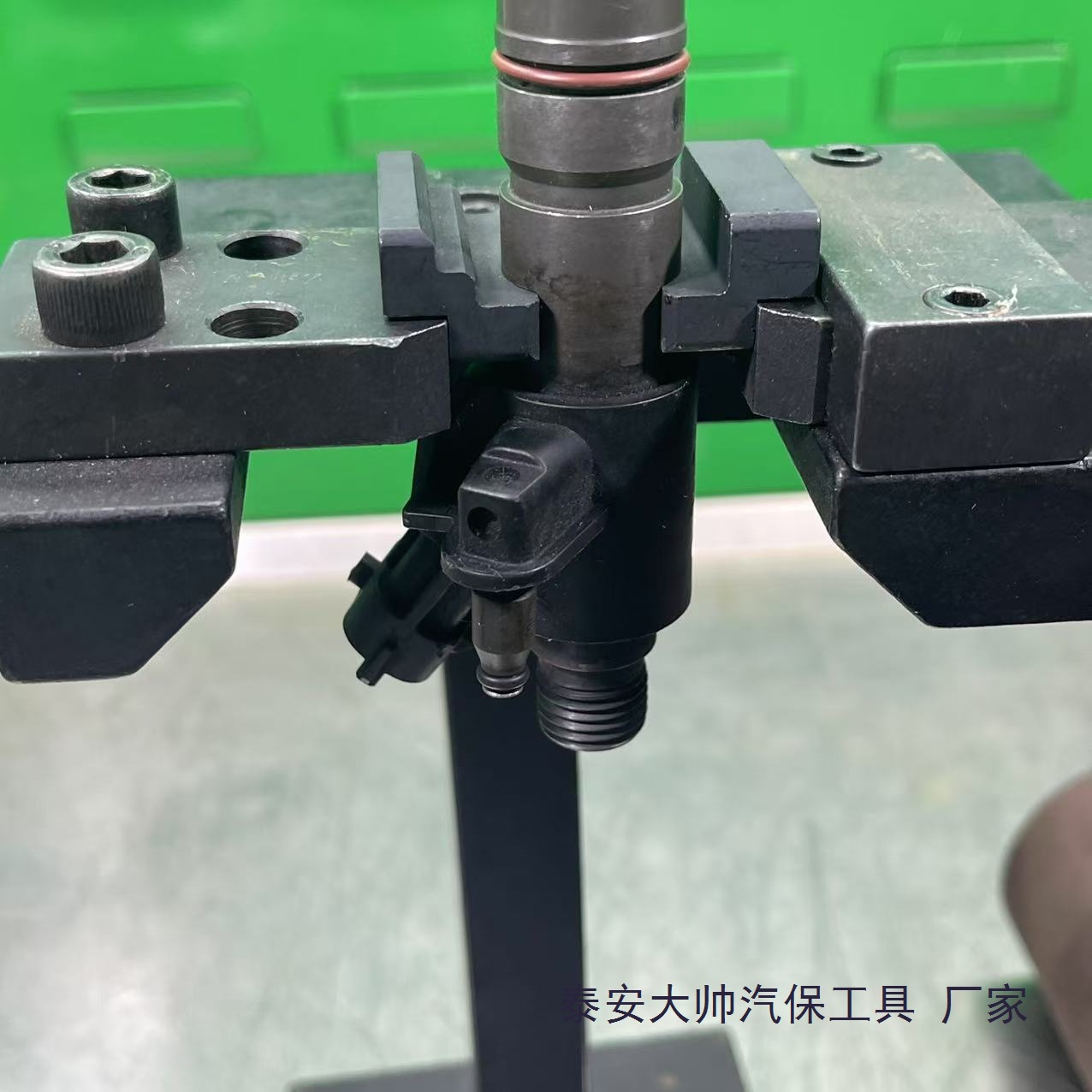 适用博世压电西门子压电喷油器台钳固定座 嫁接座 卡具夹子