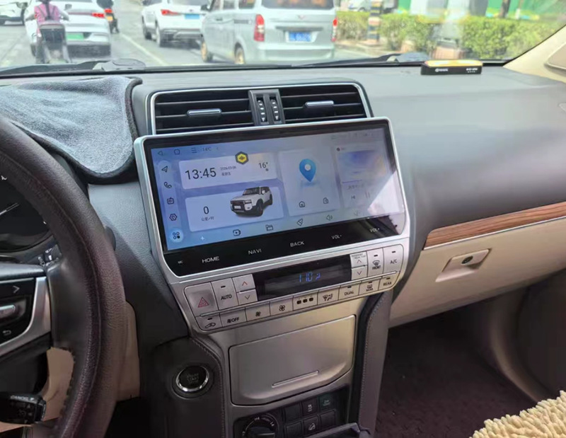 10-17 Toyota Prado models upgraded to the 18 model with large-screen navigation and 360-degree panoramic integrated system