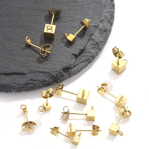 European and American stainless steel square earring column DIY earrings, hole-hole accessories, titanium steel earrings made