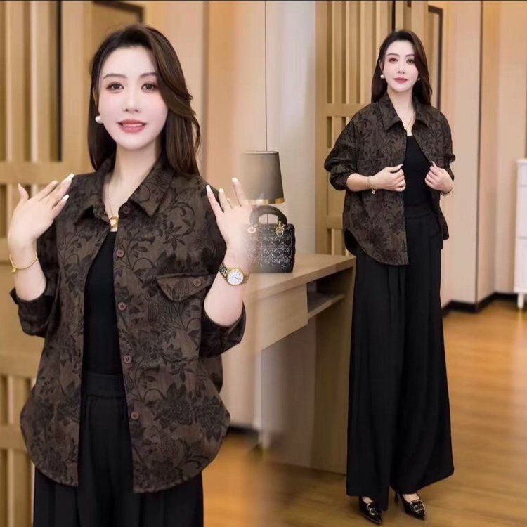 A Good Shirt to Get Rid of the Monotonous Dressing Style and Bring New Life Clothes for Mom