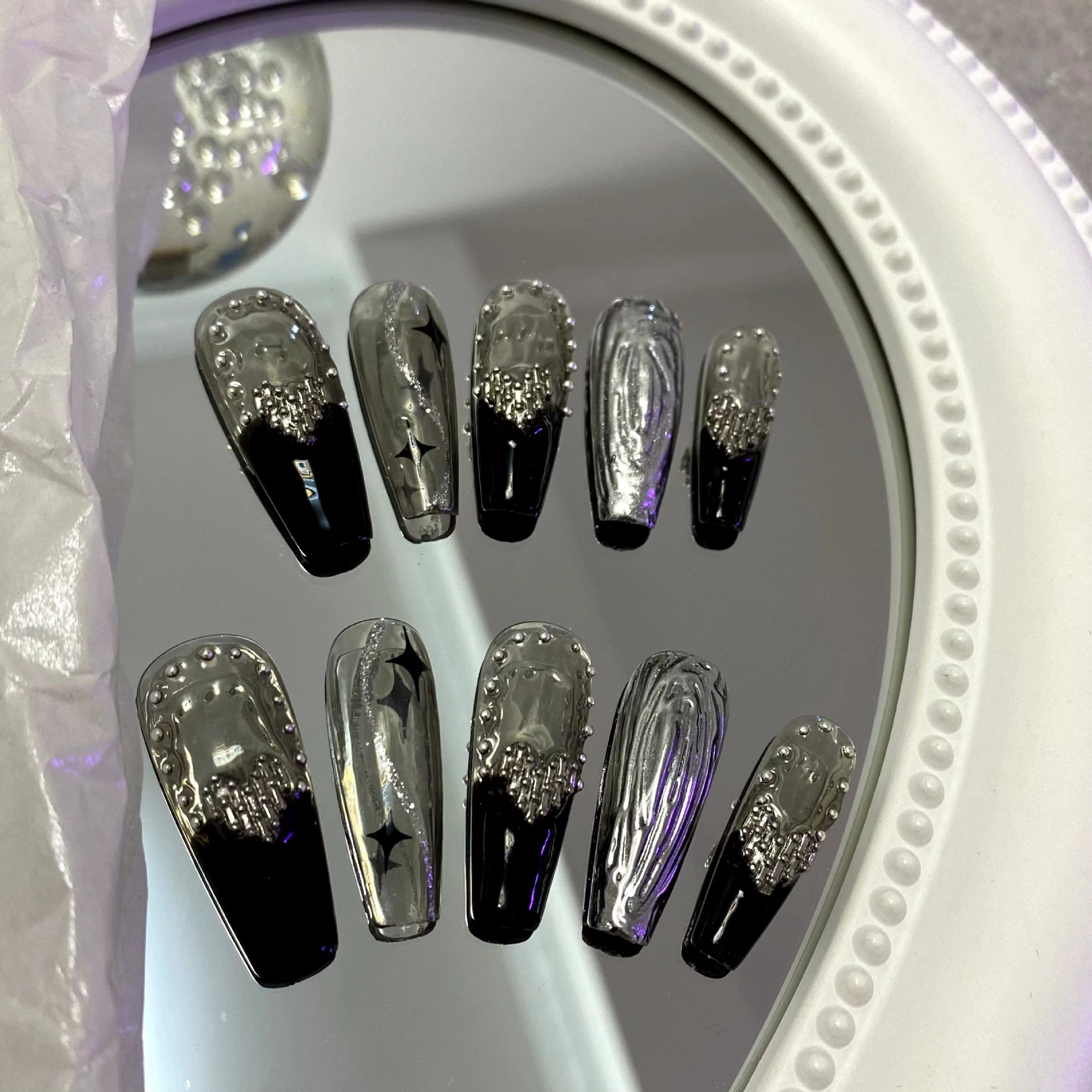 Чистая ручная носимая броня темная французская металлическая длинная лестница ручная роспись технология черный поддельные ногти съемный на месте