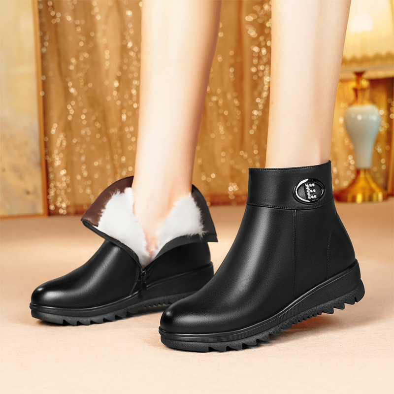 Winter insulated “mom shoes”