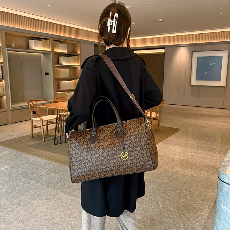 Internet-Promi-Tasche für Frauen 2023 neue Mode bedruckte Damentasche vielseitige Schulterhandtasche mit großer Kapazität lässige Reisetasche_voghion.com