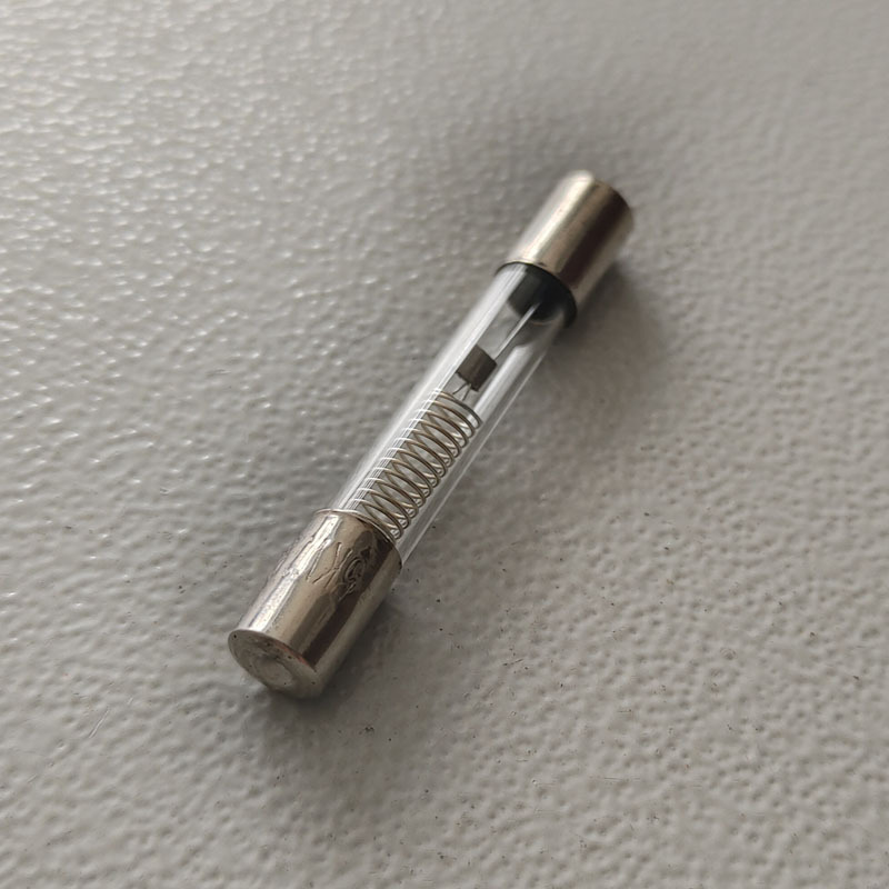 6 * 41mm 5KV0.9A horno de microondas de alto voltaje tubo de fusible de alimentación de retardo fusible image 4