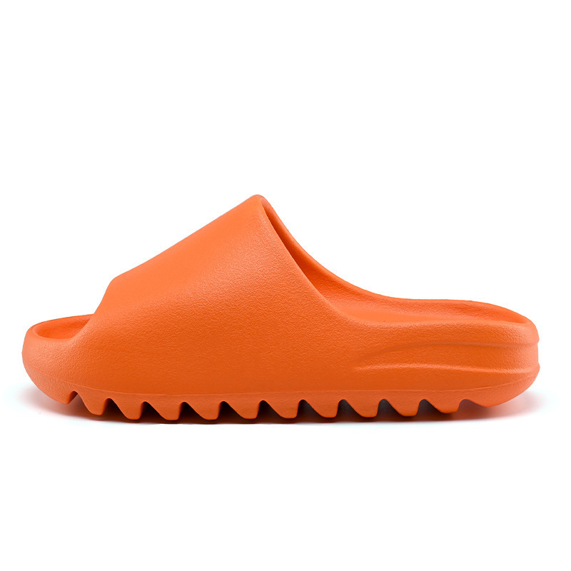 Zapatillas de coco suaves para mujeres Putian primavera y verano nuevo Eva fondo grueso antideslizante sensación de mierda fría zapatillas hombre