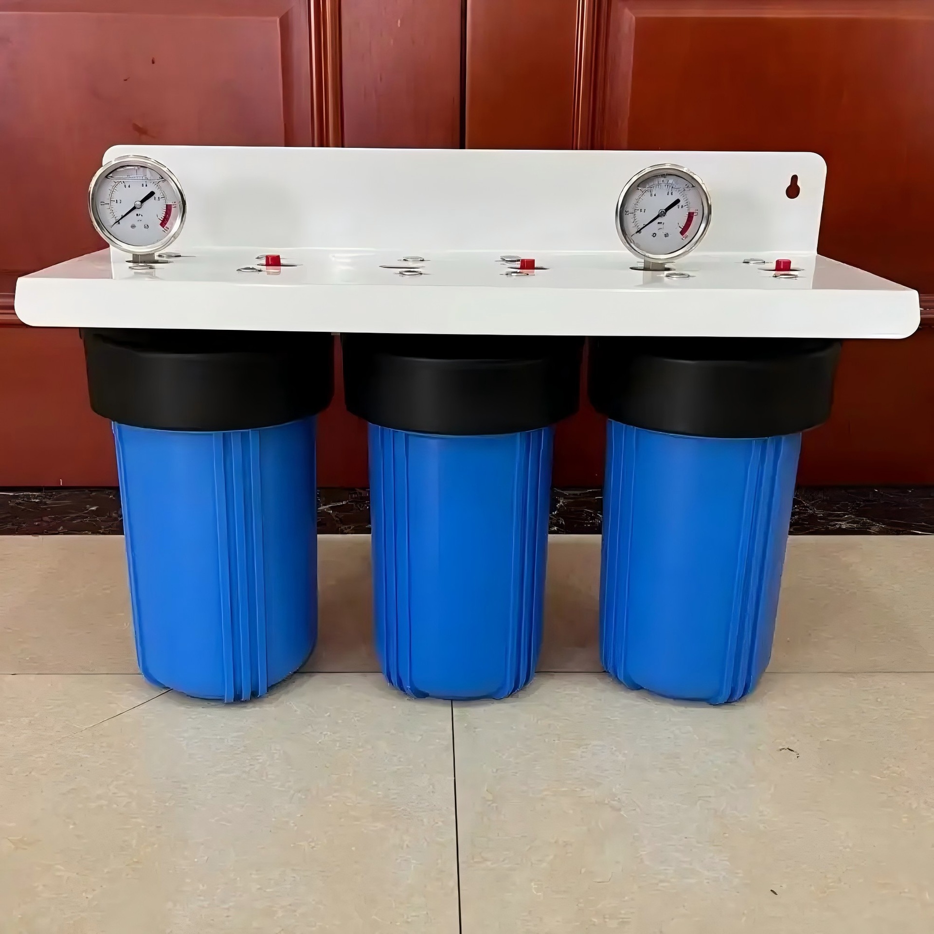 Prefiltro gordo grande de 20 pulgadas, agua del grifo de la cocina de tres niveles, purificador de agua para toda la casa, botella azul transparente, estante de gran flujo image 12