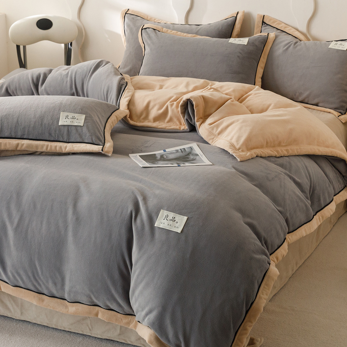 Nueva funda de edredón de terciopelo de leche de una sola pieza cubierta de edredón de terciopelo de coral de doble cara de invierno sábana de tres piezas de cuatro piezas 150x200x230