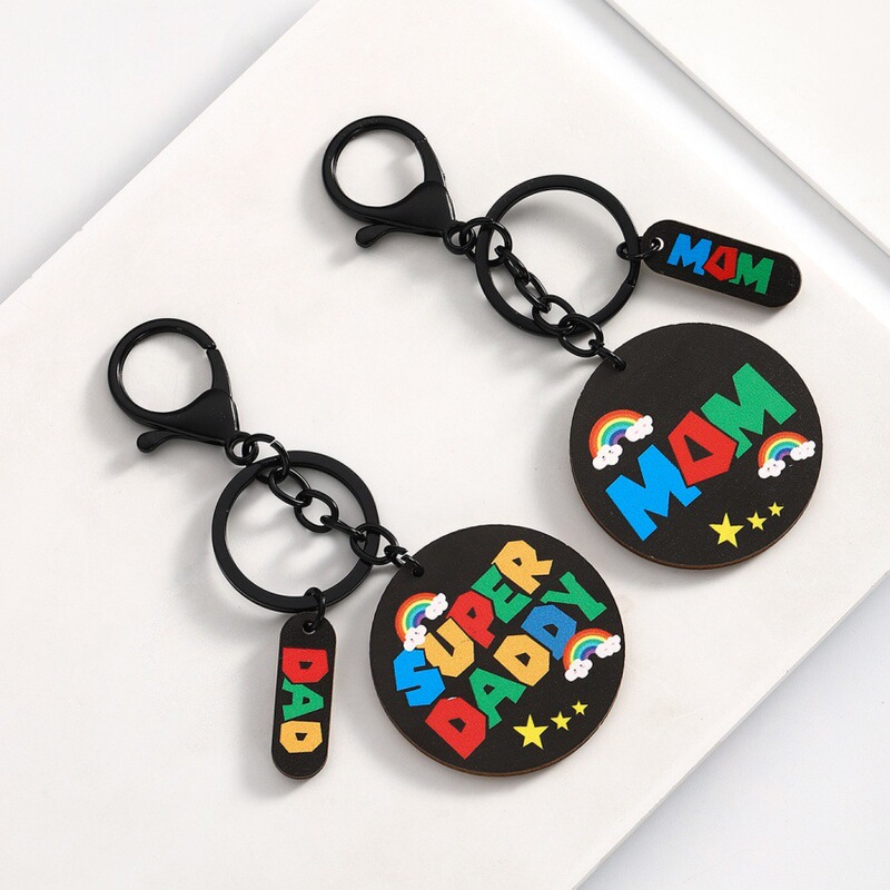 New cross-border cute personality father mother's day wooden card key chain pendant color letters rainbow MOM ornaments