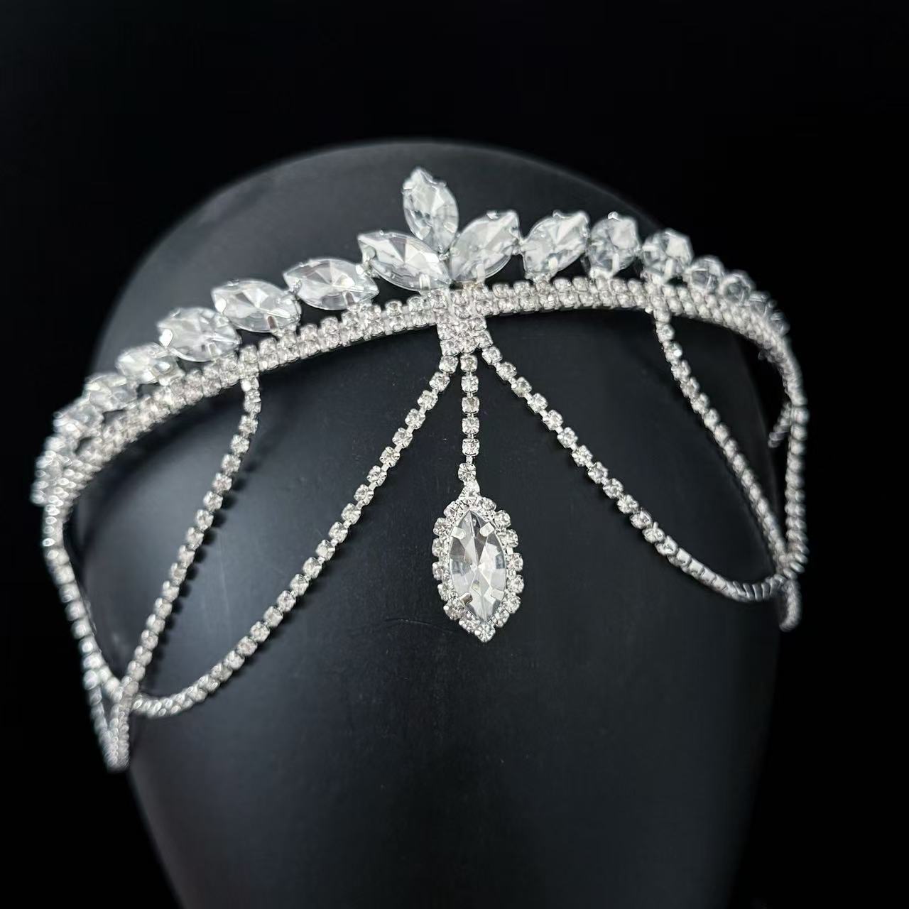 Tiara da sposa con strass e nappe gioielli per capelli_voghion.com