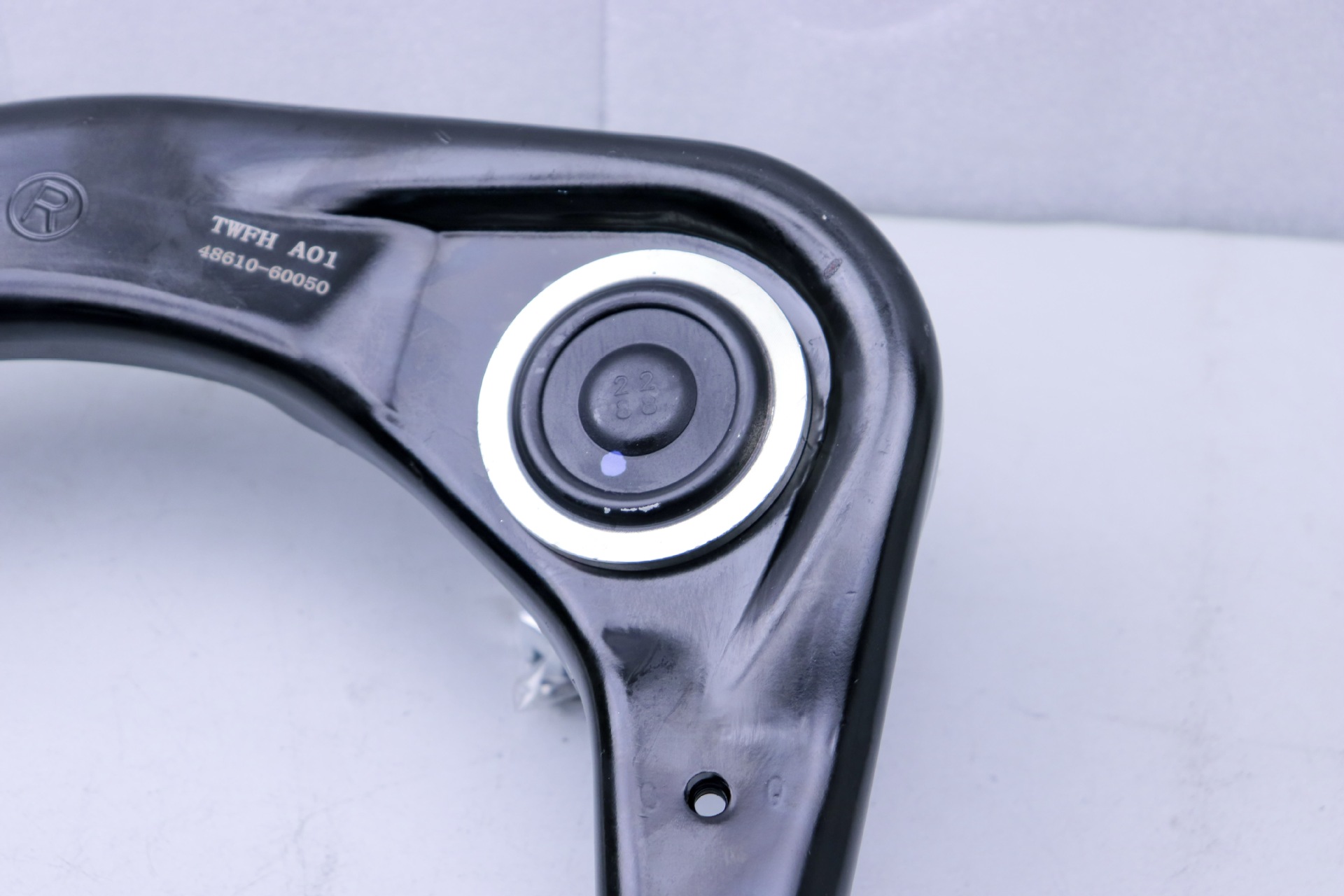 Applicable to Baodao 120/150 Car Control Arm, Front Upper Swing Arm 48630-60020 48610-60050