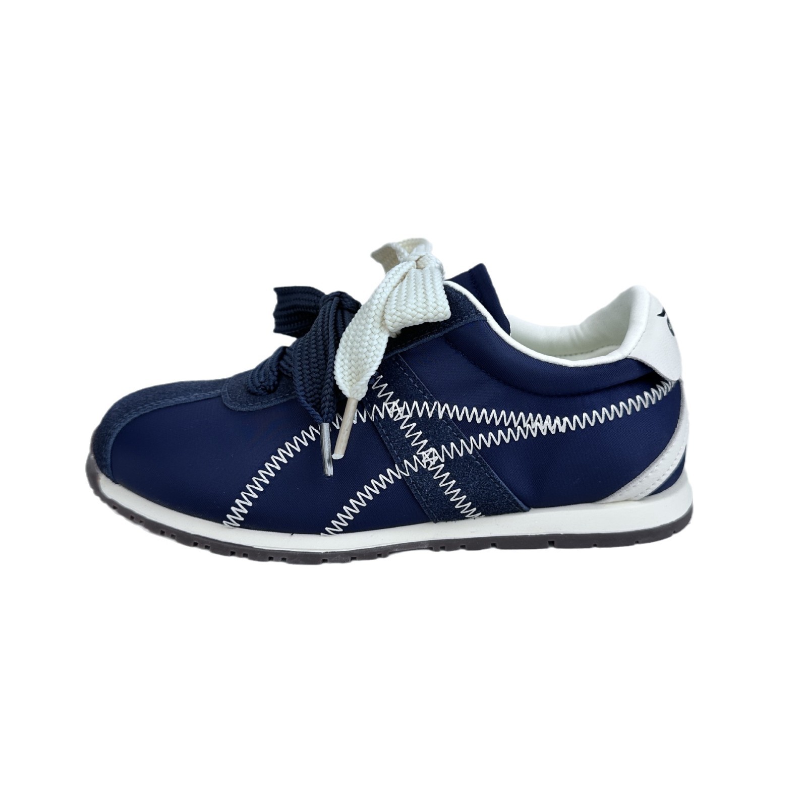 Zapatos coreanos A-Gam para mujeres de alta altura zapatos de entrenamiento de primavera 2025 moda retro zapatos casuales versátiles A9879