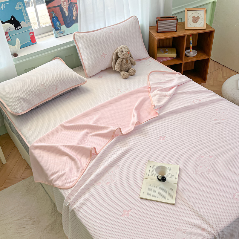 폭력적인 곰-핑크