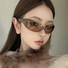跨境2024新款太阳眼镜时尚Y2K个性小框太阳镜凹造型欧美墨镜女士