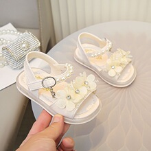 ������ЬŮͯ����0-1һ3�����׷����ļ�Ӥ����Ь�׶�ѧ��Ь����Ь