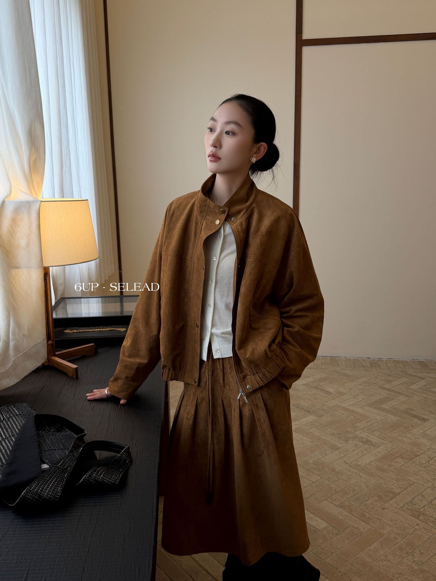 6UP Korean-style autumn and winter stand-up collar faux suede jacket for women, old money style, casual commuting wear with a high-end feel 61013