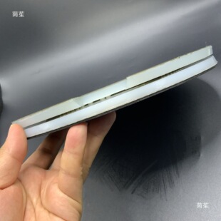 ������ƹ�����zƤ�и�ƽ̨������ճ�Ĺ����и��D�P֧�β��P�����