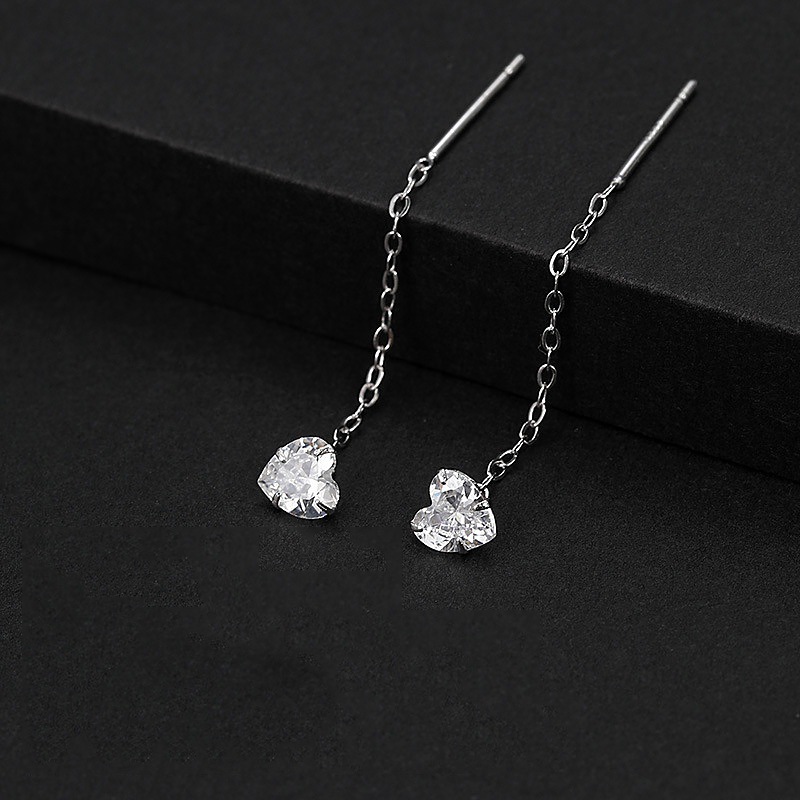 El amor en forma de corazón de diamantes romántico cuadrado aretes de diamantes redondos temperamento coreano femenino ligero de lujo corazón de melocotón zircón aretes de regalo