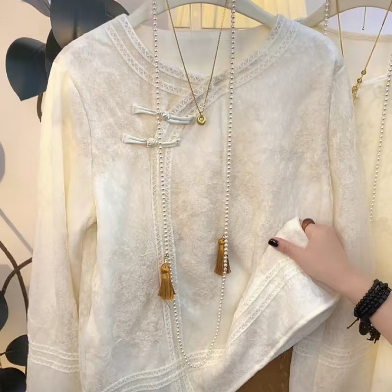 Full-Body Fleece-Lined New Chinese-Style Lace Top with Old Money Design, Elegant and Slim-Fitting
