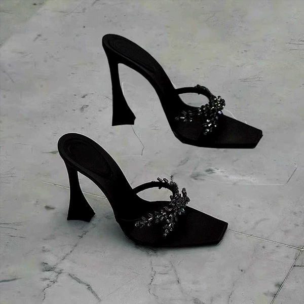 Black/Black