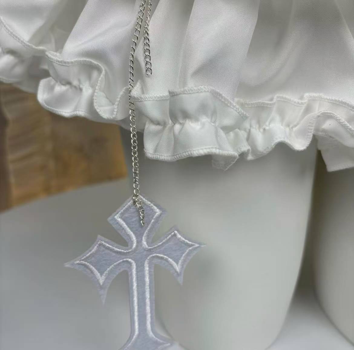 Ballet-Style White Tutu Skirt with Double Bow Detail, Cute Roleplay Costume — detail image 3