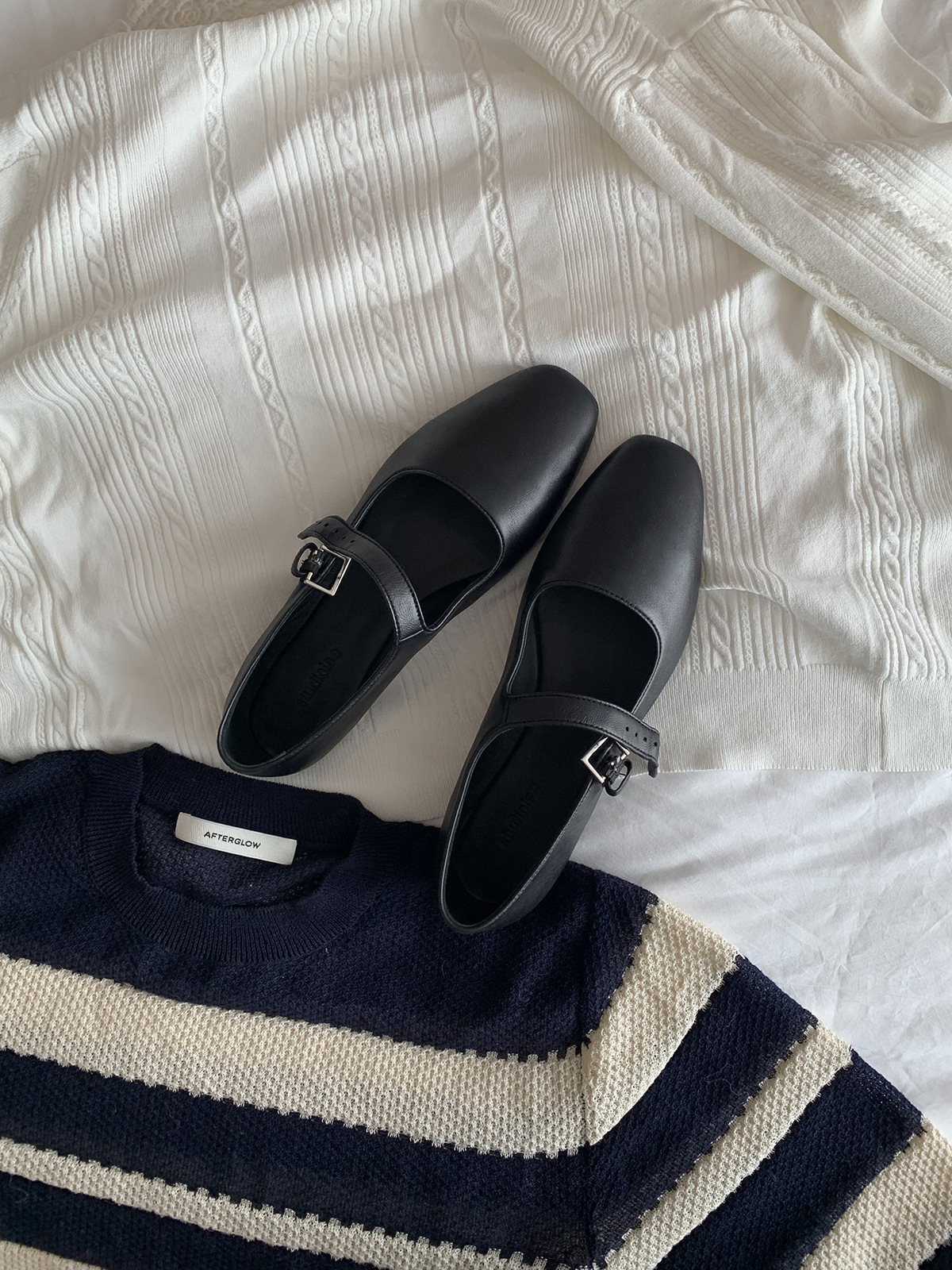 Flache Unterseite, vielseitige flache Öffnung, quadratischer Kopf, ein Knopfriemen, Mary Jane_voghion.com