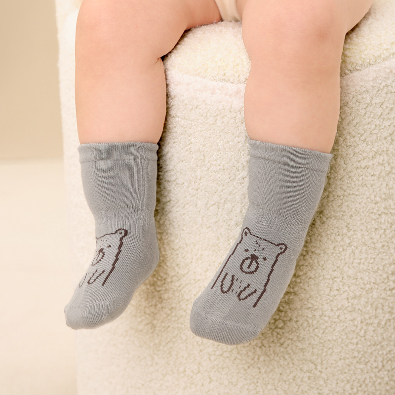 G371 calcetines de bebé 2024 dibujos animados de primavera calcetines tridimensionales oso algodón peinado sin hueso clase A calcetines de bebé al por mayor