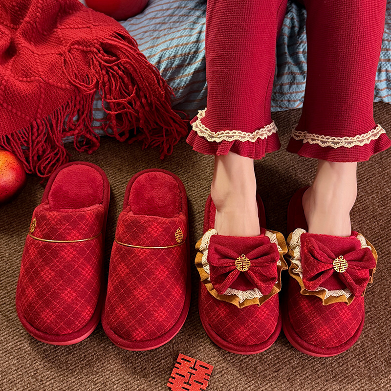 Red wedding slippers, a pair of festive summer high-end slippers for weddings, bride, newlyweds, couples, home use Red wedding slippers, a pair of festive summer high-end slippers for weddings, bride, newlyweds, couples, home use