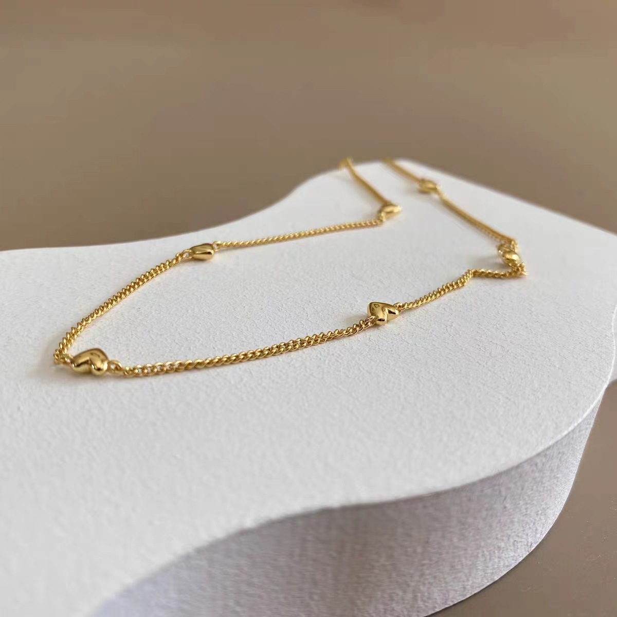 Niche Three-dimensional Peach Heart Mark Multiple Love Necklace Gold-plated Titanium Steel Fashion Necklace Clavicle Chain Factory Direct Sales