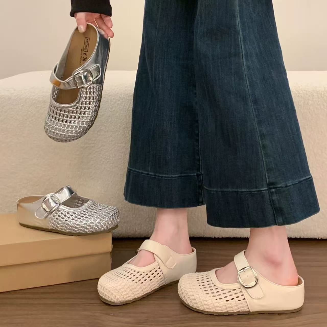 2026 verano nuevo hueco sandalias transpirables un pedazo de botellas Bocken suela gruesa dentro de la altura de la cabeza media zapatillas para mujeres