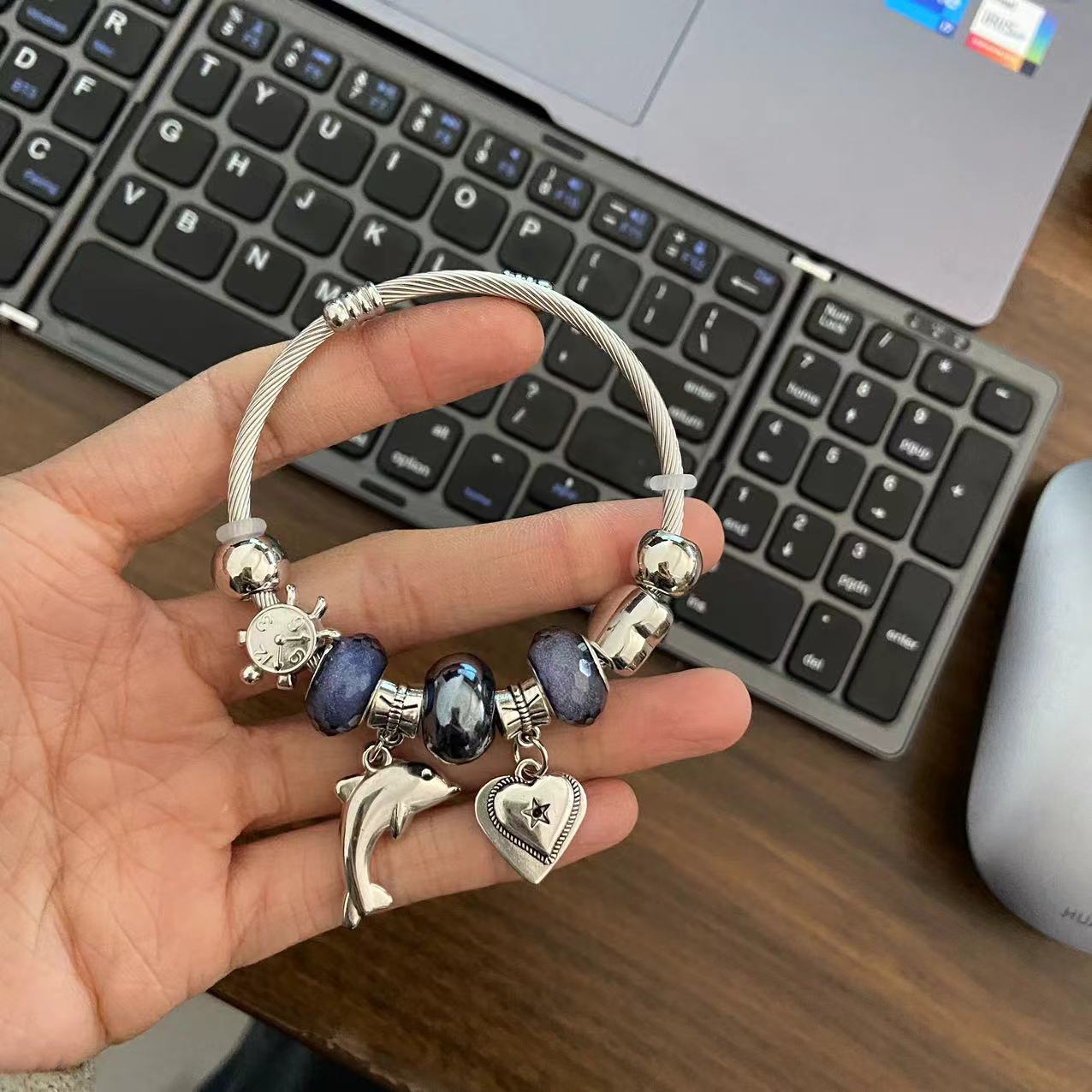 Pulsera de Acero Inoxidable Panjia Dora con Corazón y Oso, Pulsera Abierta con Cuentas para DIY, Joyería de Estilo Fresco, Éxito de Ventas en Amazon