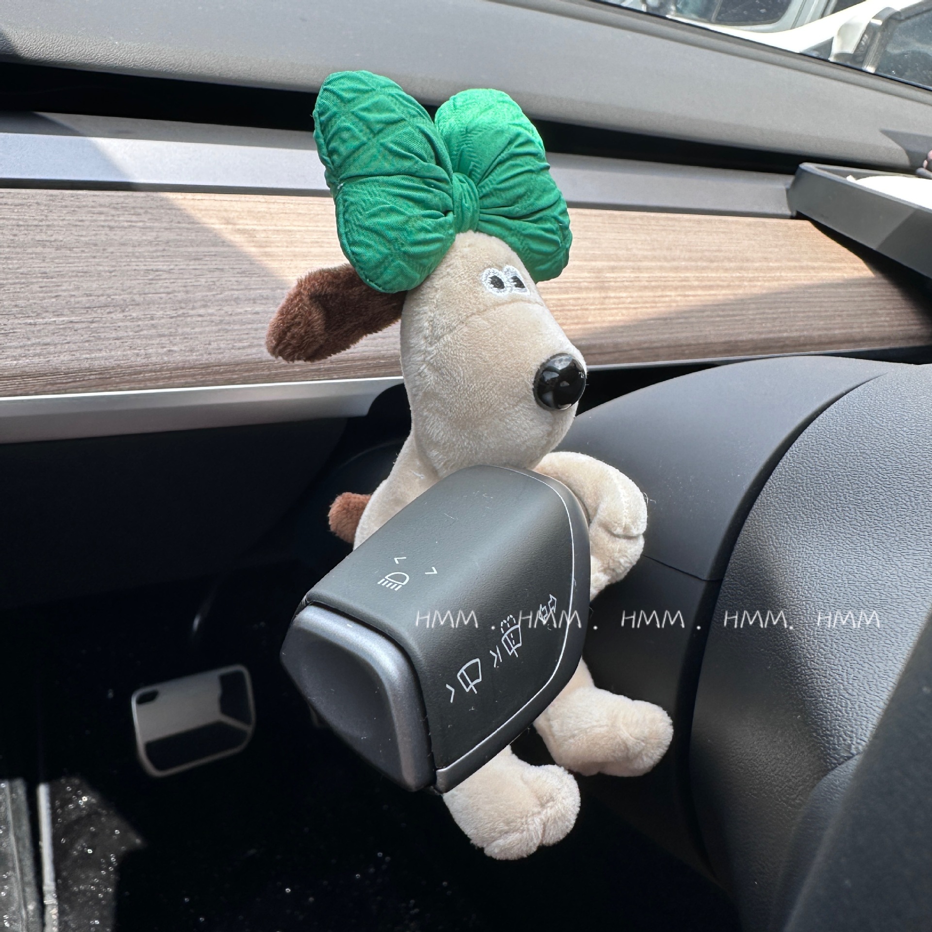 Paquete de material de bricolaje hecho a mano lindo perro coche embarazada bloque decoración coche felpa muñeca decoración creativa cumpleaños