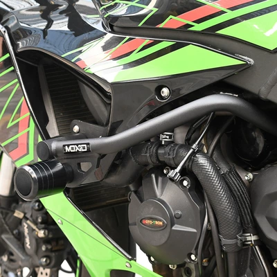 Kawasaki Ninja Zx6R Bumper with: Motorcycle bumper