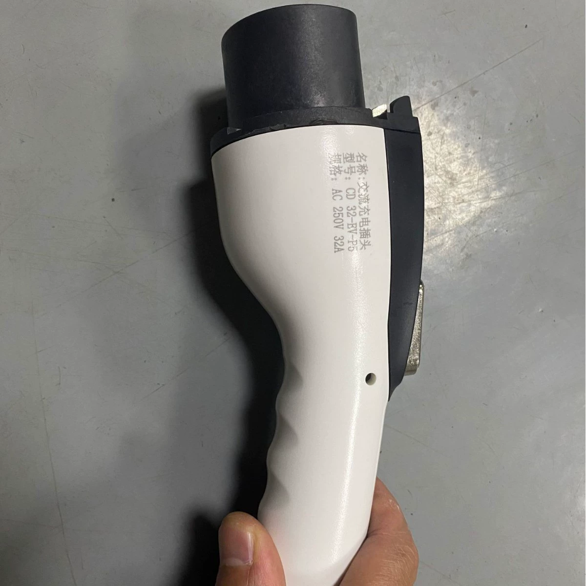 Portable charging pile car charging gun new energy Portable with the car to avoid charging DC charging gun shell