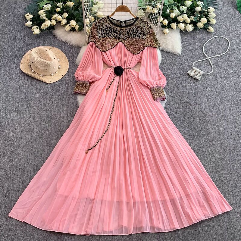 Light Luxury and High-End Palace Show Bead Sequin Round Neck Long-Sleeved Dress for Women, Beautiful Waist-Cinching Elegant Pleated Skirt