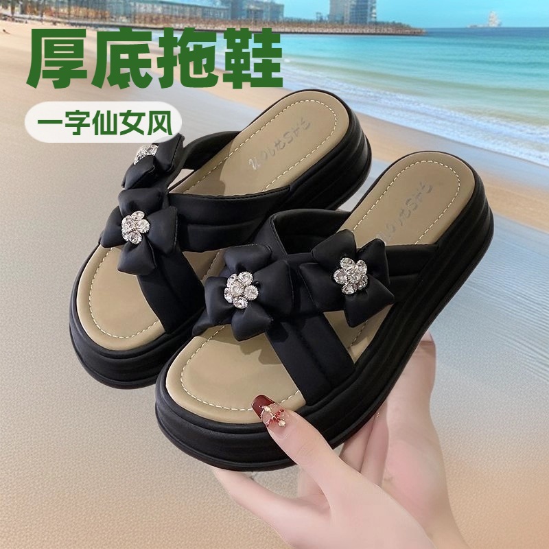 Trendy Thick-Soled Slippers for Women, Summer 2025 New Fashion Versatile Soft-Soled Fairy-Style Sandals