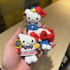 50周年三麗O連名蝶結び顔隠し野球テニス猫ストラップぬいぐるみリュックサック掛け飾り