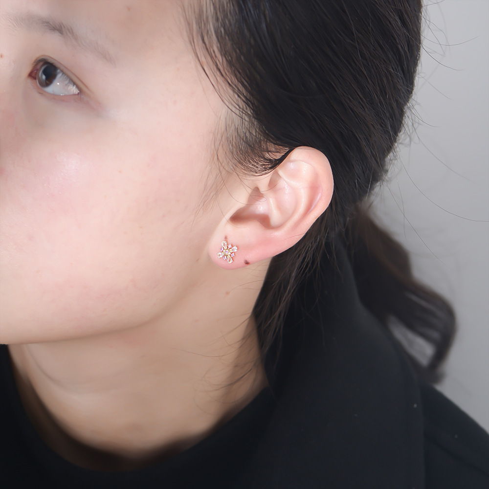 925 plata esterlina estilo francés de alto grado Rosa circón pétalo Stud pendientes femeninos europeos y americanos ins personalizado pendientes pequeños pendientes frescos