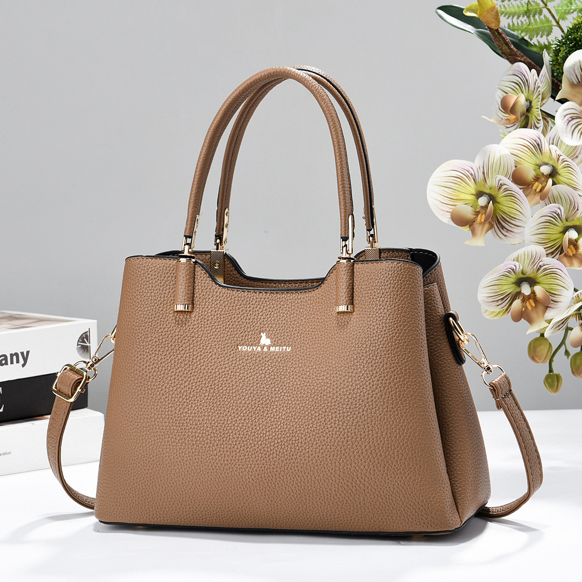 2026 nuevo temperamento versátil bolso de mano de gran capacidad de viaje mochila de hombro bolso de madres de mediana edad al por mayor transfronterizo