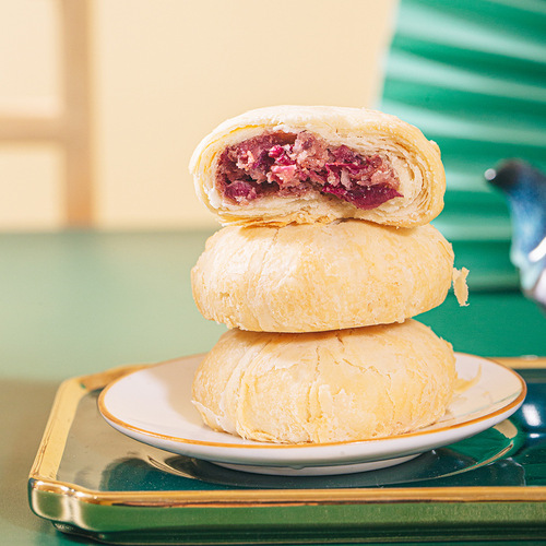 Yunnan Specialty Fresh Flower Pastry Rose Flower Pastry Gift Box Snack Traditional Snack Leisure Snacks Factory Wholesale