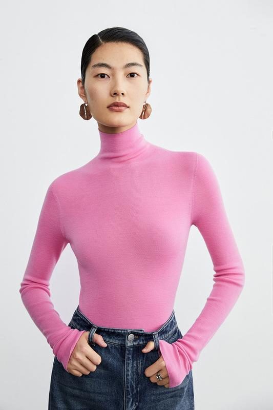Pressure-Free Sweater, Seamless One-Piece Design from Japan, German Yangzi Yarn Wool and Cashmere Turtleneck Base Layer Pressure-Free Sweater, Seamless One-Piece Design from Japan, German Yangzi Yarn Wool and Cashmere Turtleneck Base Layer