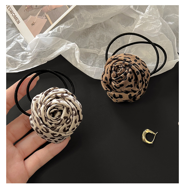 20g Weight Hair Tie Hair Accessories Type 1 Piece Quantity Holiday, Daily Occasion Cloth Material Leopard Pattern All Seasons Season Women's Gender Streetwear Style Streetwear Women's Leopard Cloth Hair Tie 10