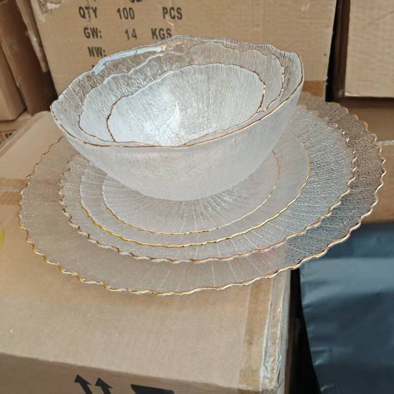 New Petal-Shaped Plate Set with Floral Edges, Large Plates for Living Room and Kitchen, Gold-Rimmed Snack and Irregular Candy Plates, Wholesale