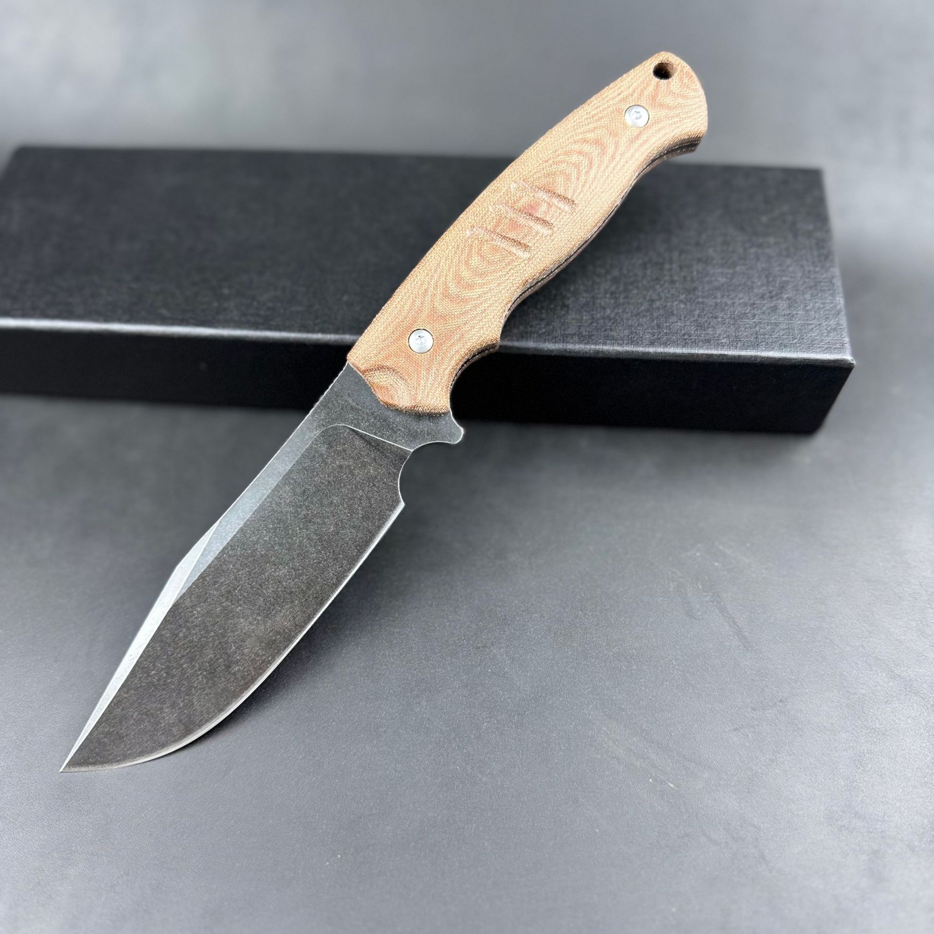 New outdoor knife tactical knife high hardness keel integrated…
