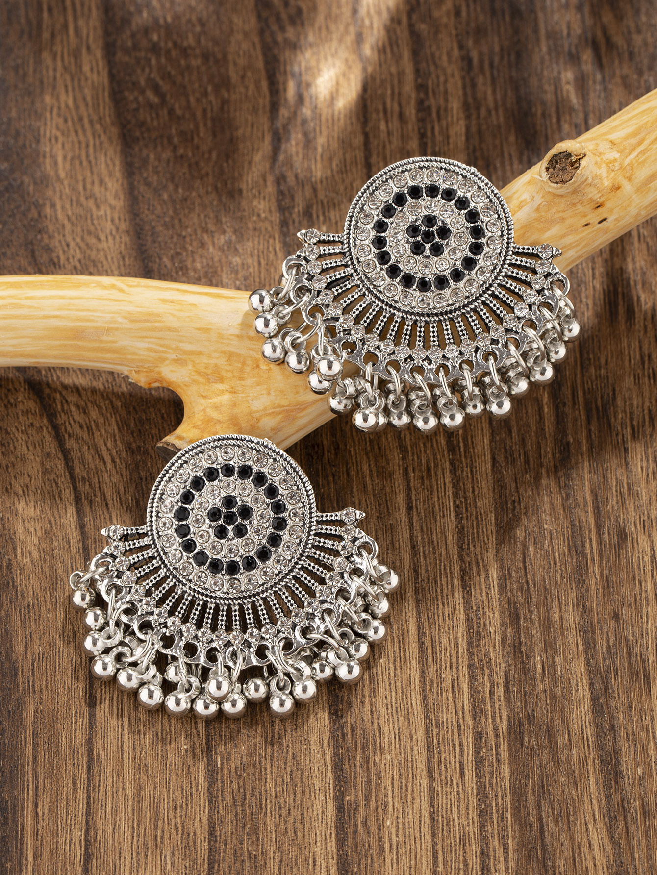 29g Weight Alloy Ear Needle Material Rhinestones Inlay Material Drop Earrings Classification 1 Pair Quantity Holiday, Travel, Daily Occasion Alloy Material Bell Pattern Women's Gender Plating Design Retro, Lady Style 1 Pair Retro Lady Bell Plating Alloy Rhinestones Drop Earrings 7