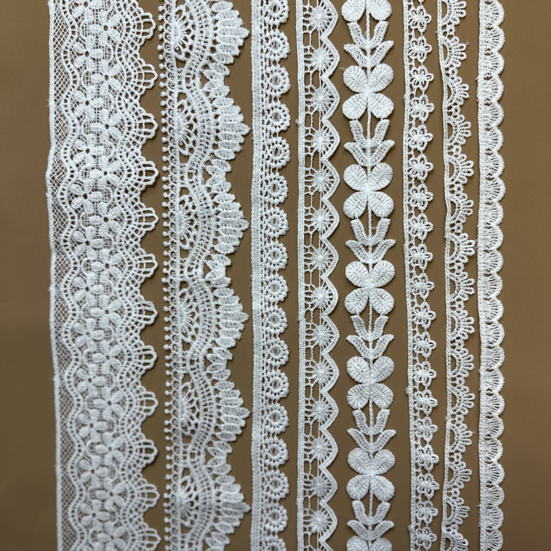 批发多款1cm牛奶丝水溶刺绣花边绣花条码豆豆洛丽塔裙边服装辅料