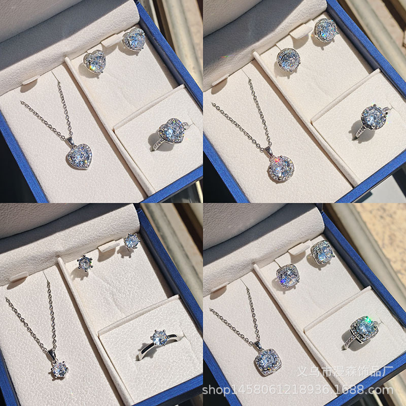 仿莫桑石六爪耳环项链戒指三件套锆石气质款吊坠耳订戒子首饰套装