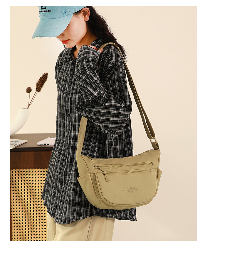 Colorful Fox multi-pocket Dumpling Bag, water-resistant large-capacity single-shoulder bag, new outdoor crossbody bag for men and women undefined