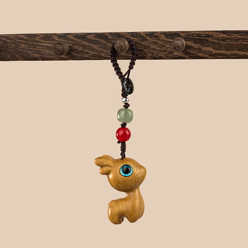 Portachiavi a forma di cervo in legno di sandalo, catena per auto intrecciata fatta a mano, ciondolo creativo per zaino, per uomini e donne, chiave di celebrità di Internet_voghion.com