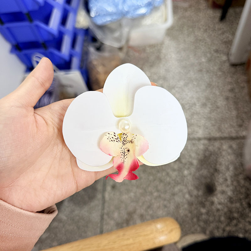 백색 분말 코어