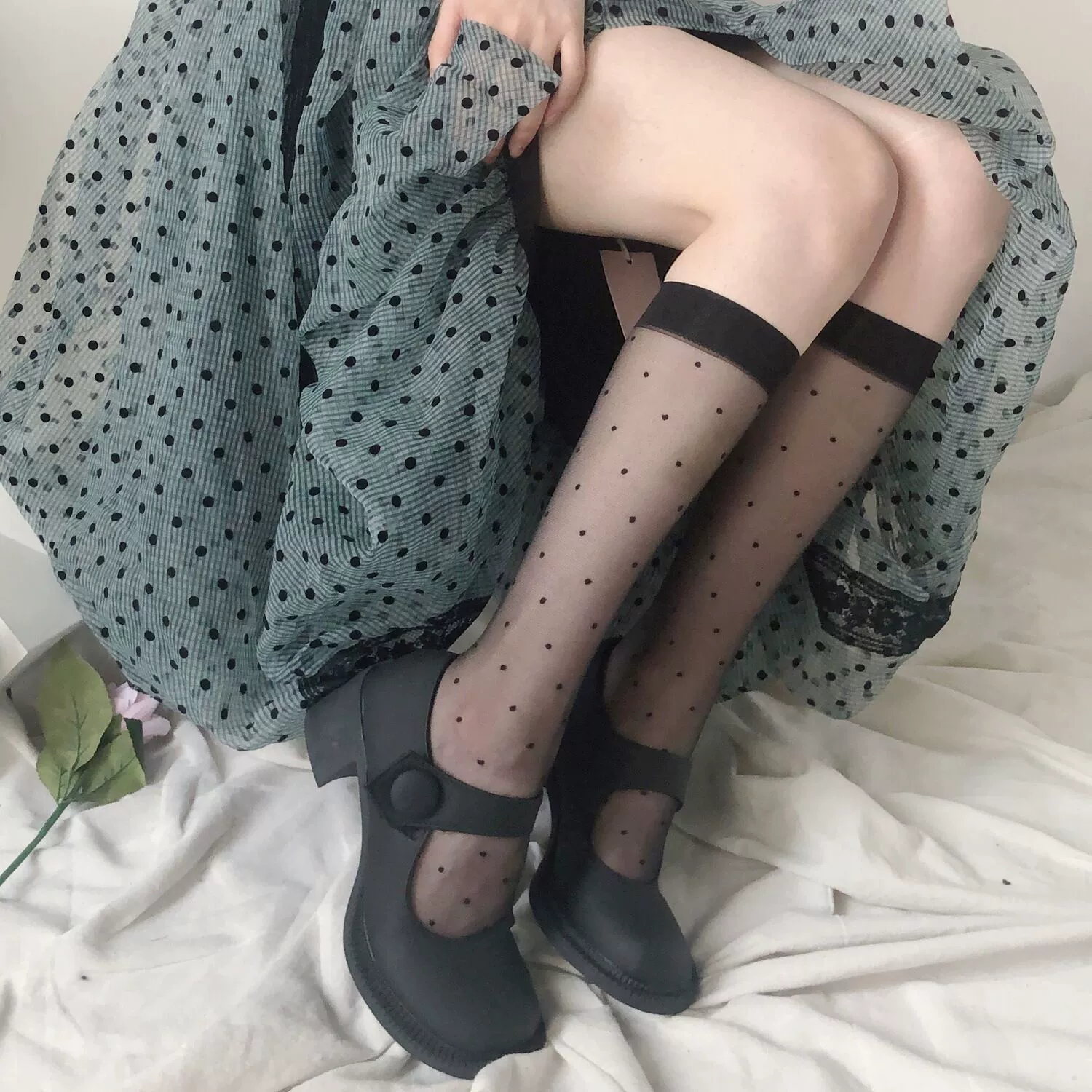 Лолита Sweet Girl Летние тонкие маленькие черно-белые шелковые носки в горошек из Теленка JK чулки носки-трубки маленькие Y
